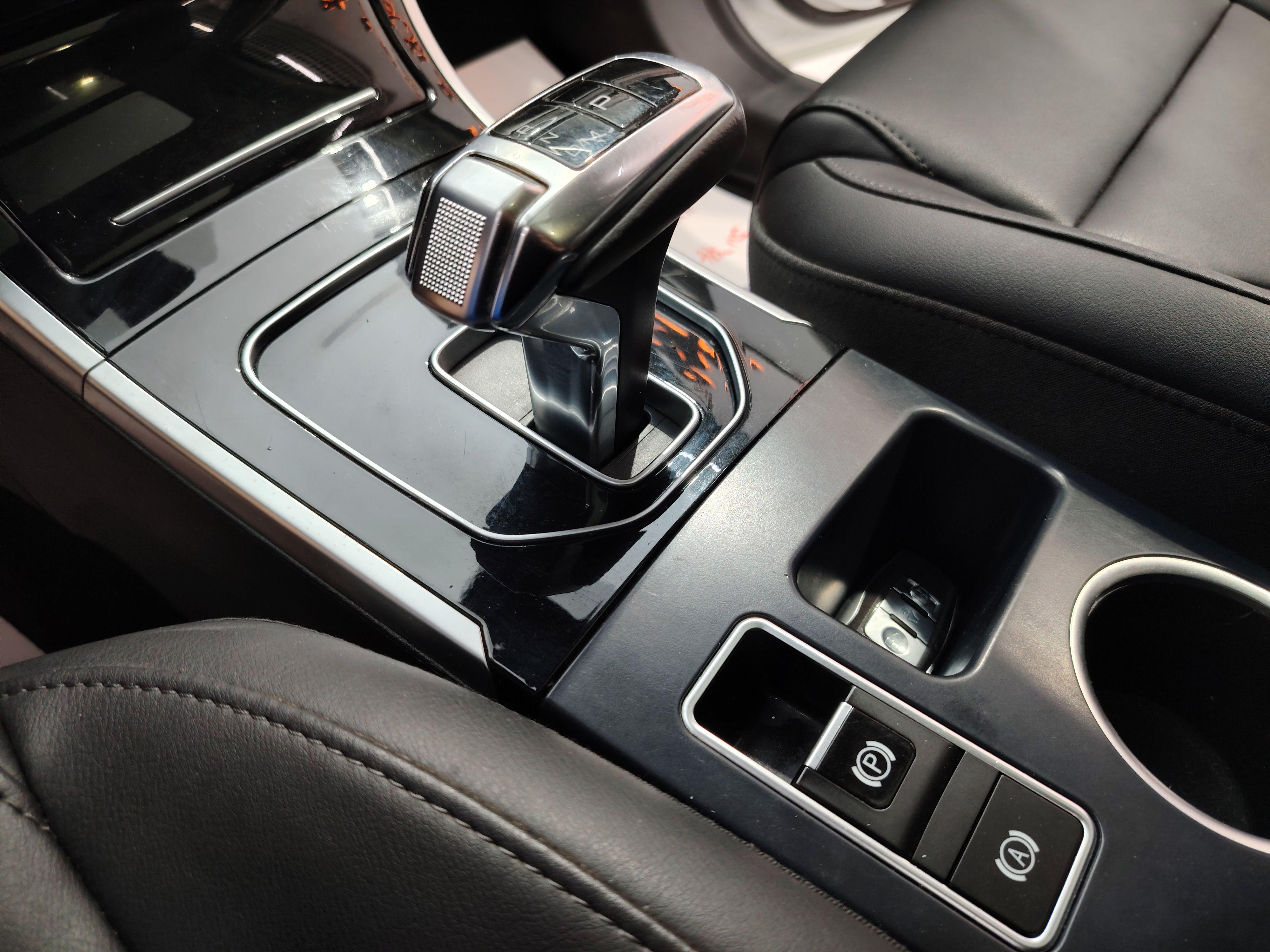 Haval H2 2018 thumb 11