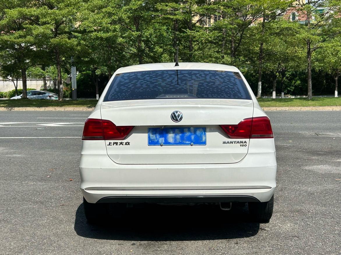 Volkswagen Santana 2016 thumb 3