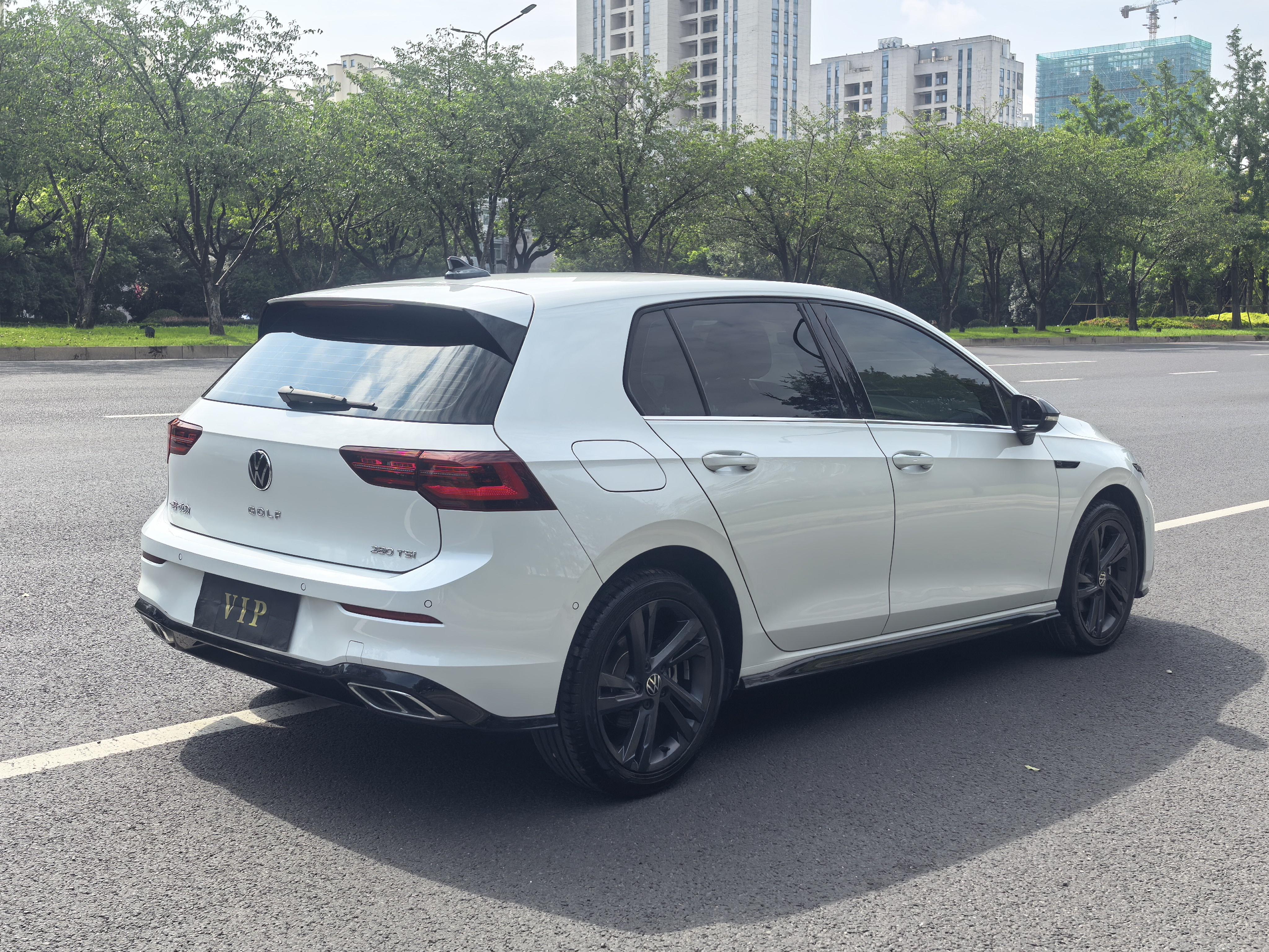 Volkswagen Golf Sportsvan 2023 thumb 5