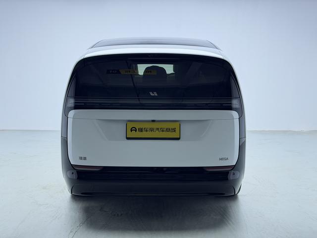Lixiang (Li Auto) Mega 2025 thumb 4