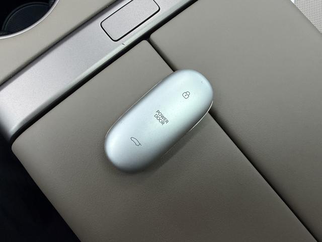 Lixiang (Li Auto) Mega 2025 thumb 9