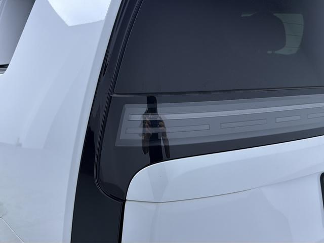 Lixiang (Li Auto) Mega 2025 thumb 11