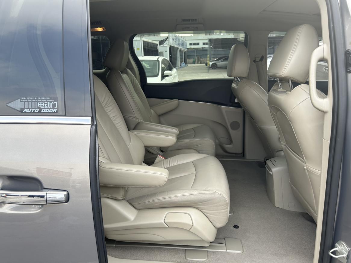 Buick GL8 2017 thumb 12