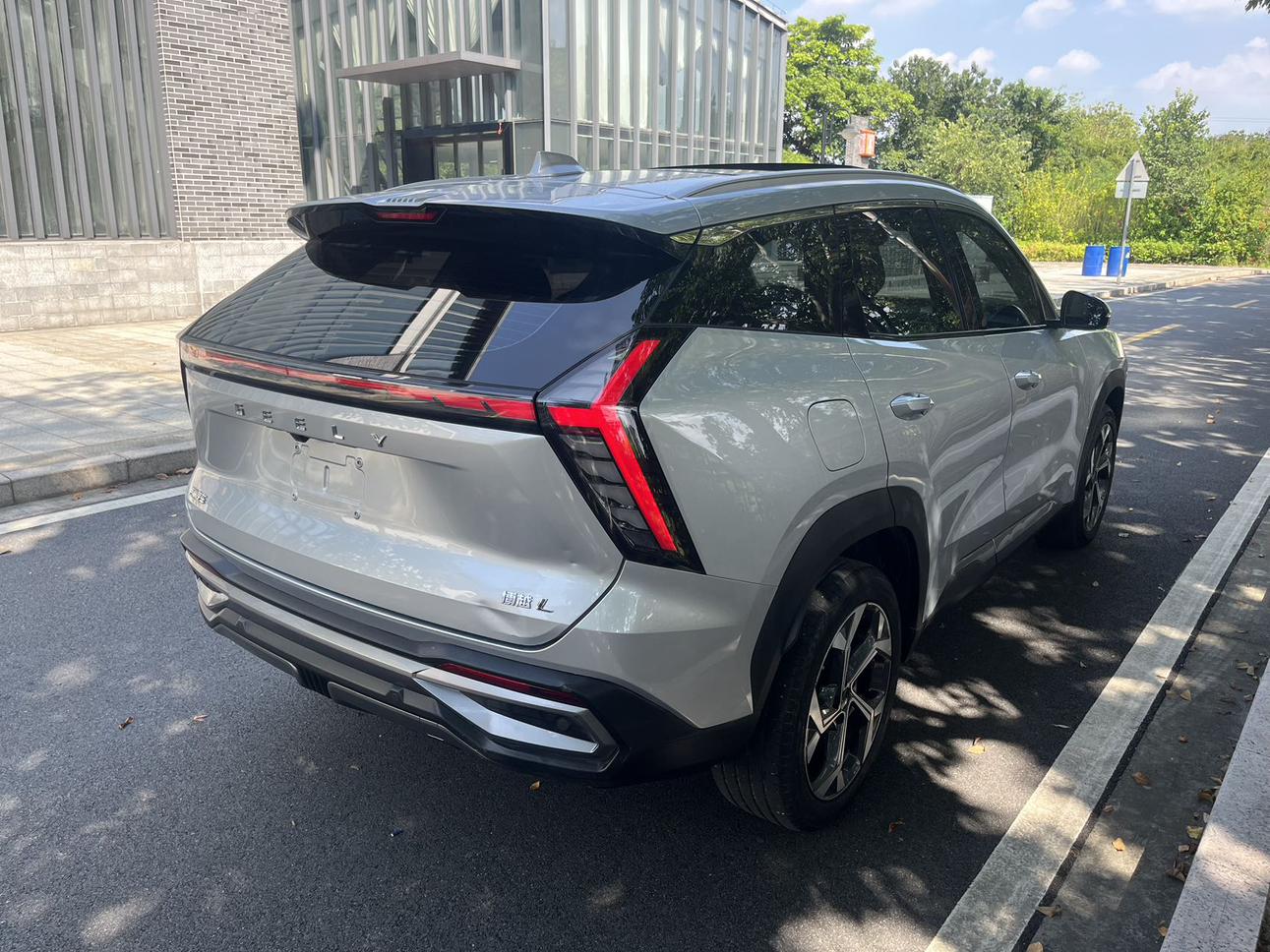 Geely Boyue L 2023 thumb 3