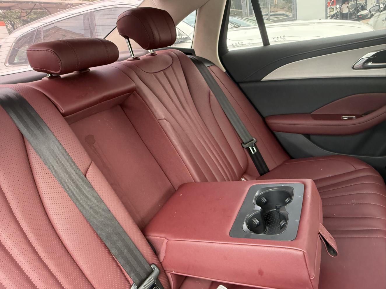 Hongqi H5 2024 thumb 11