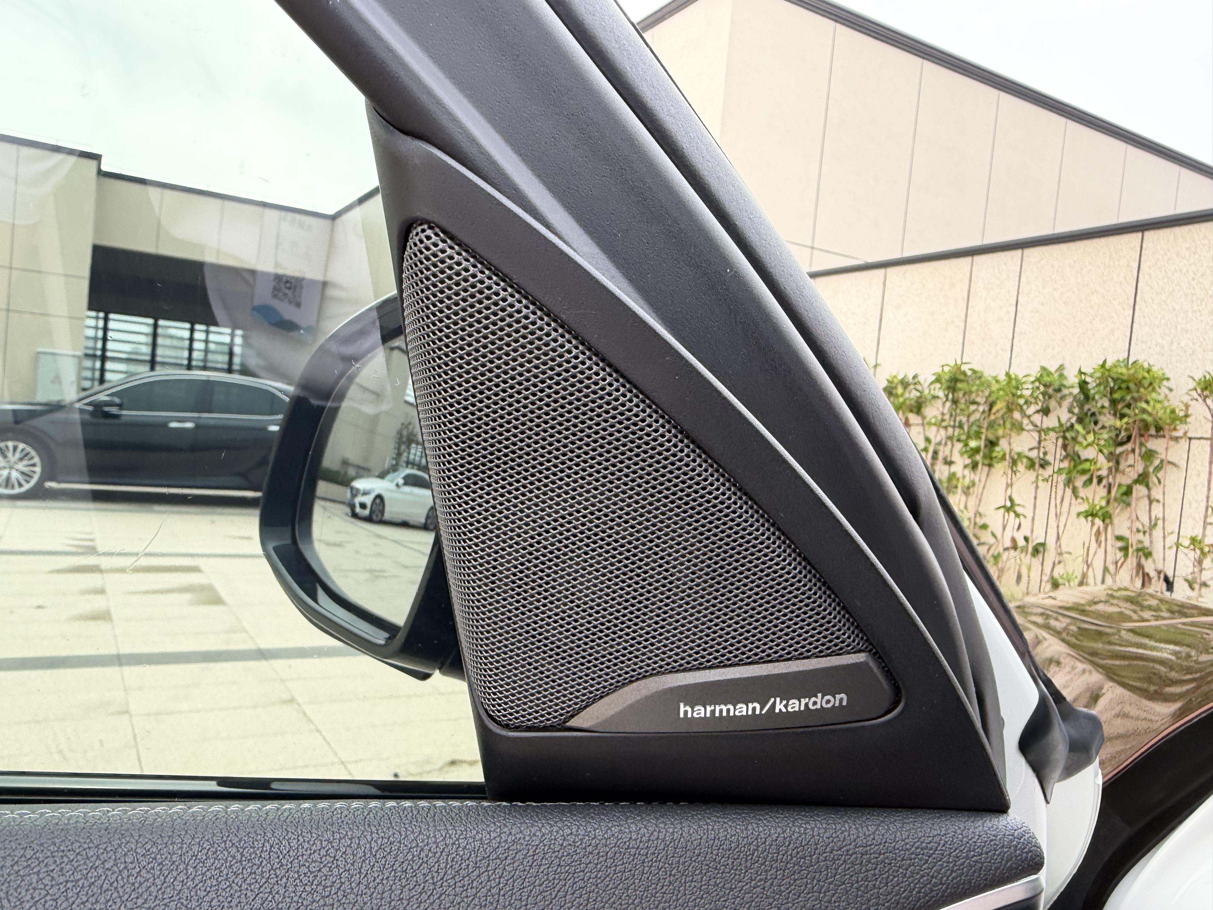 BMW X4 2019 thumb 6