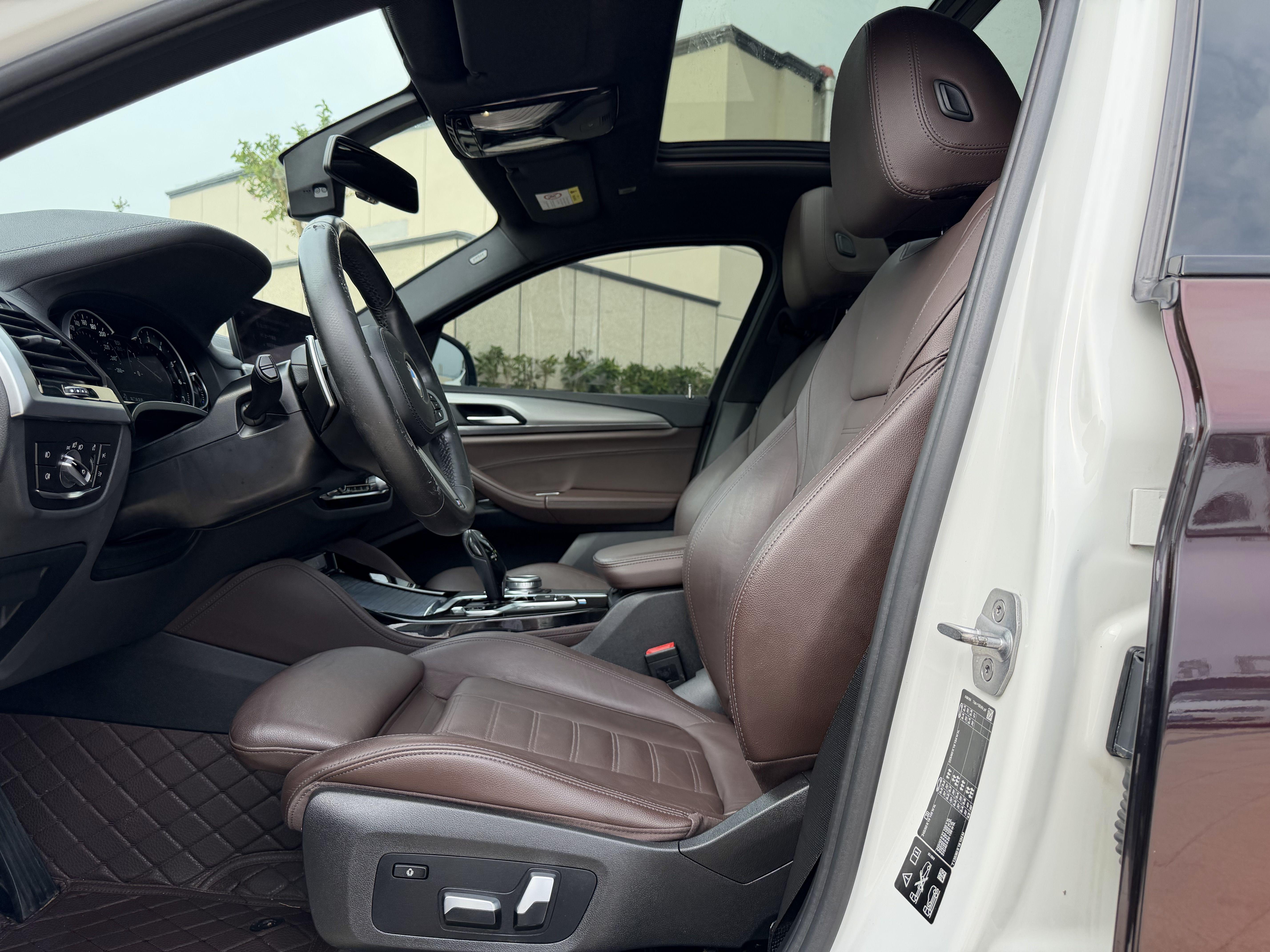 BMW X4 2019 thumb 10