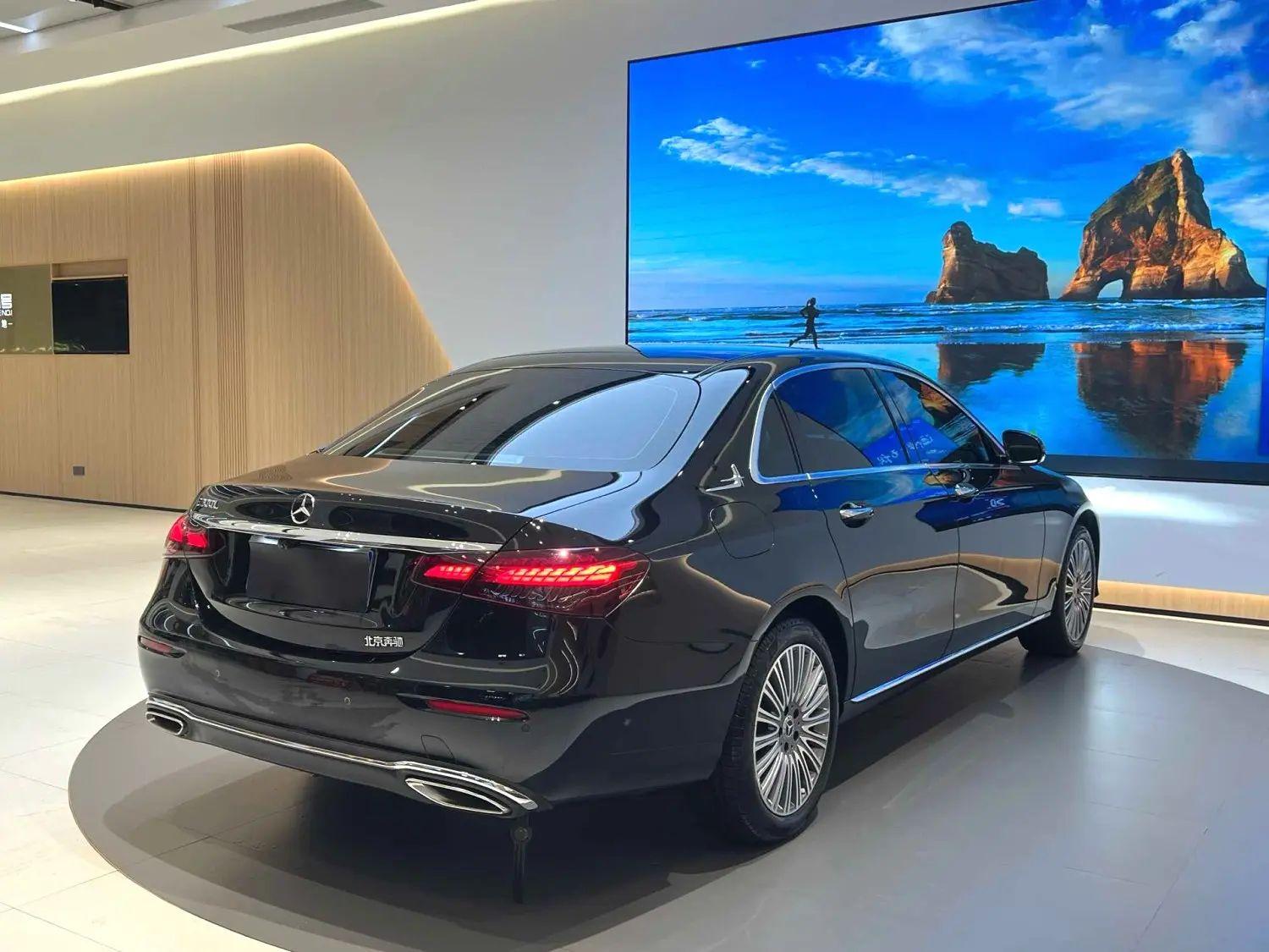 Mercedes-Benz E-Класс 2023 thumb 4