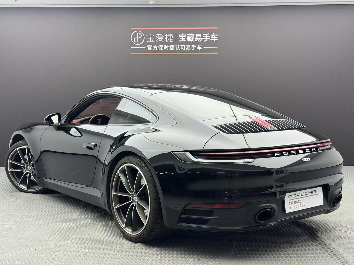 Porsche 911 2023 thumb 2