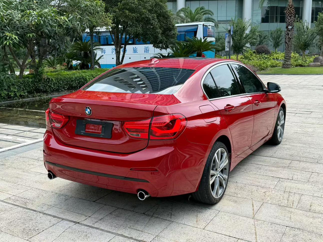 BMW 1 серии 2017 thumb 4