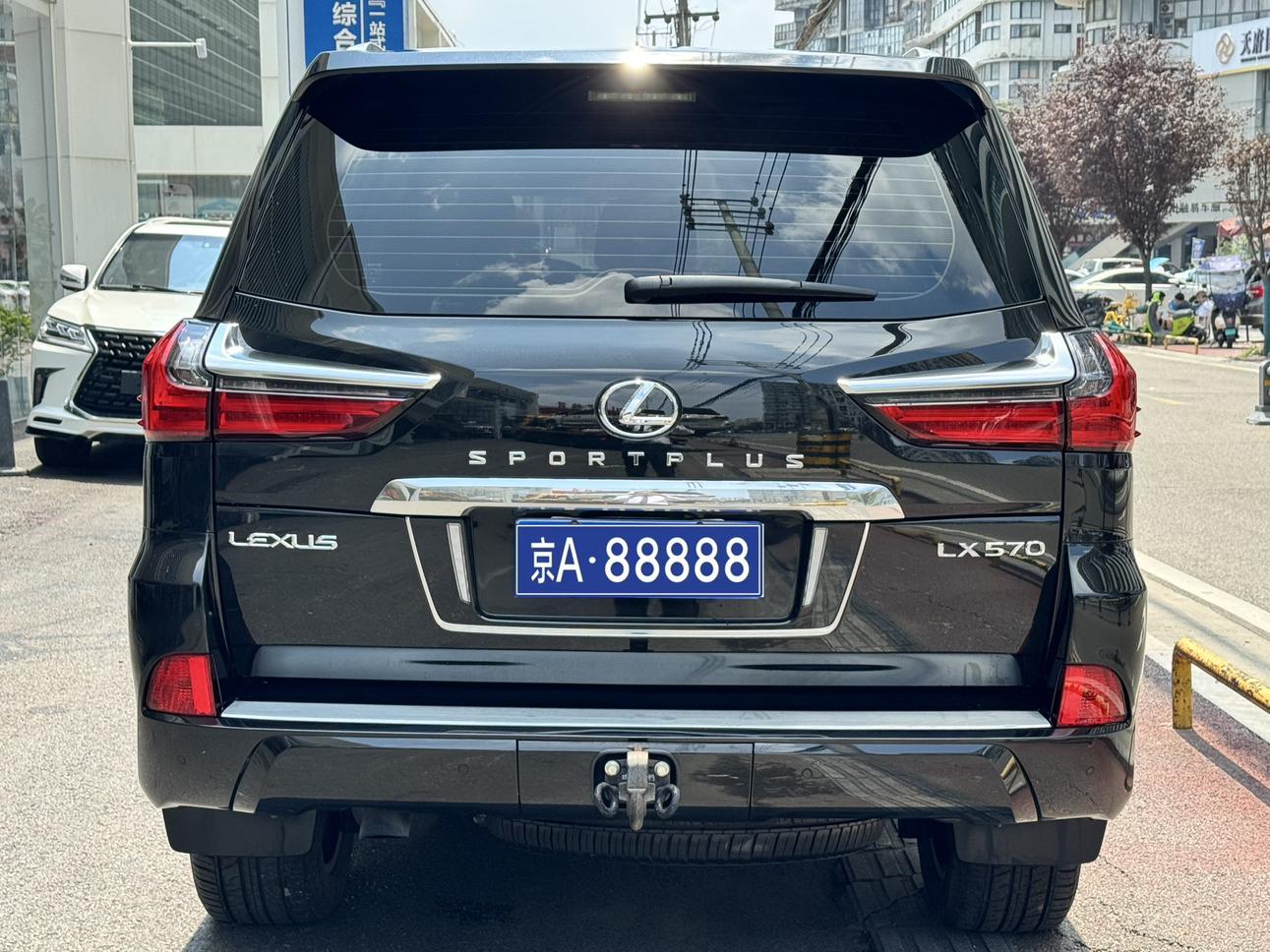 Lexus LX 2020 thumb 3