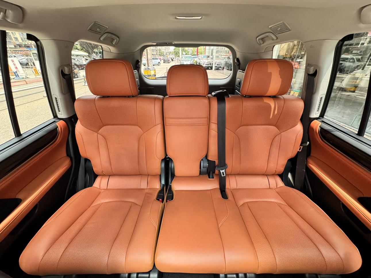 Lexus LX 2020 thumb 11