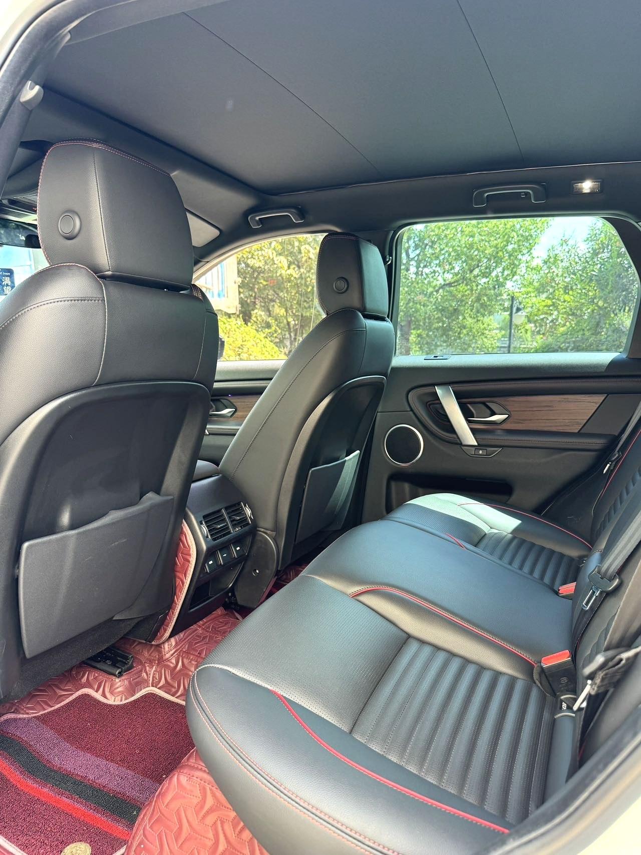 Land Rover Discovery Sport 2020 thumb 7