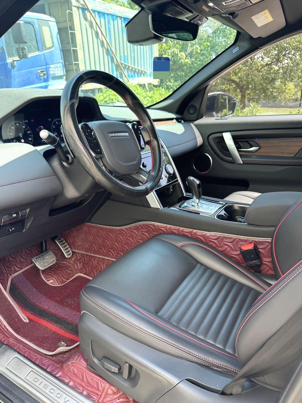 Land Rover Discovery Sport 2020 thumb 12