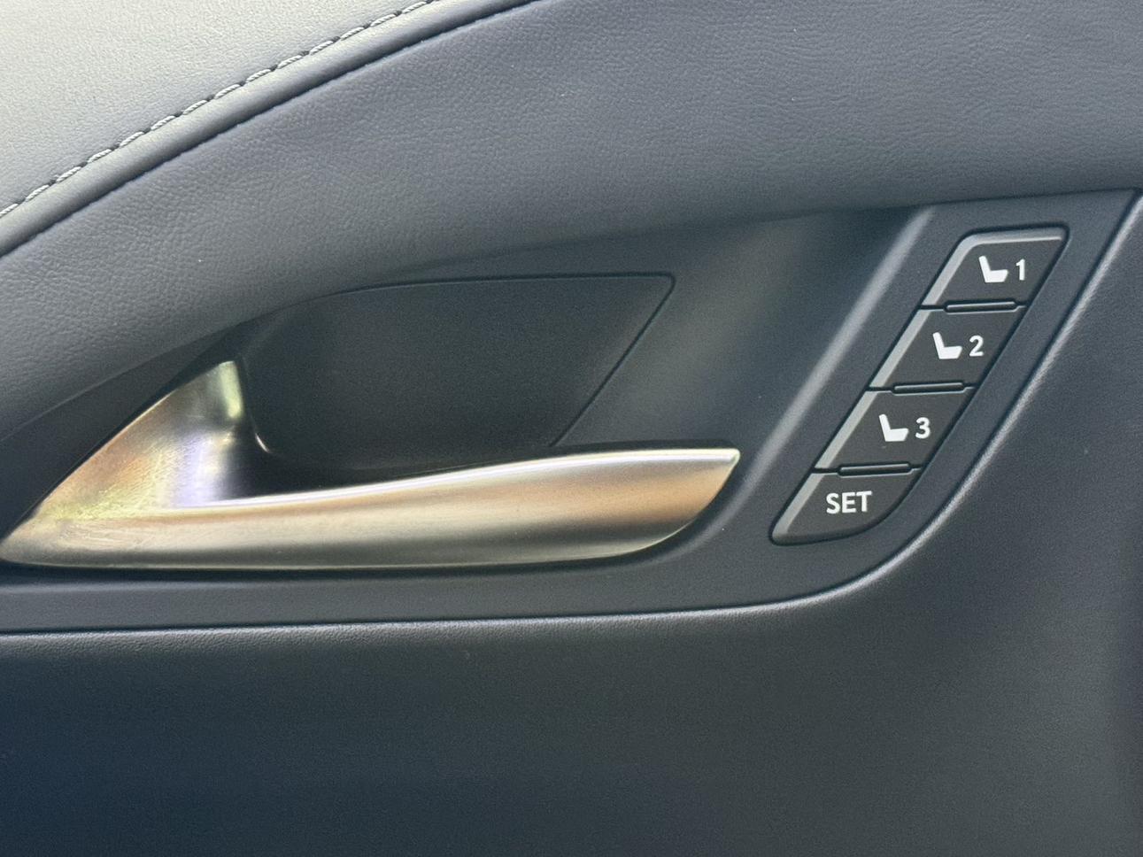 Lexus LX 2021 thumb 6