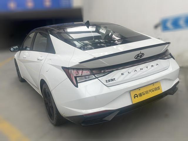 Hyundai Elantra 2022 thumb 2