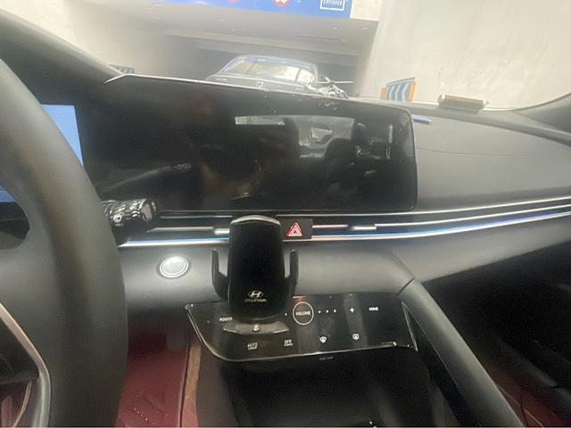 Hyundai Elantra 2022 thumb 6