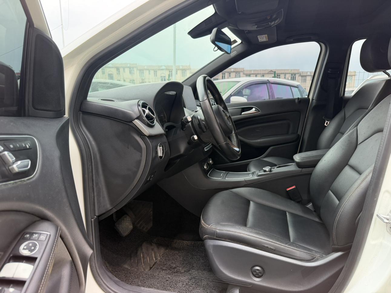 Mercedes-Benz B-Класс 2015 thumb 8