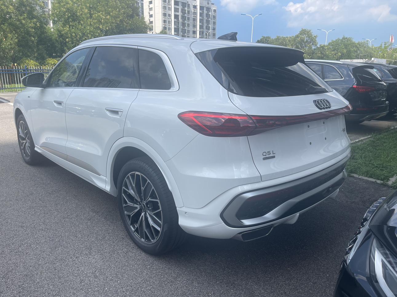 Audi Q5 2026 thumb 11