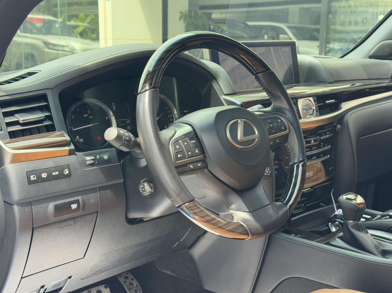 Lexus LX 2021 thumb 7
