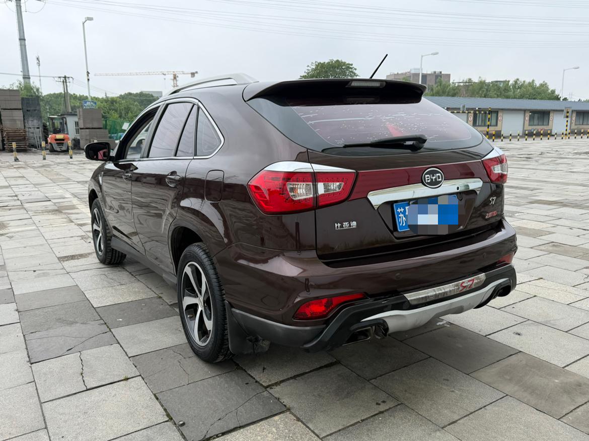 BYD S6 2015 thumb 2