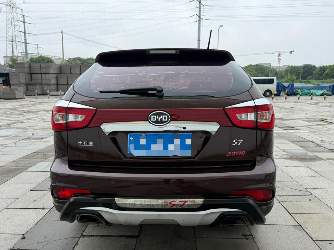 BYD S6 2015 thumb 3
