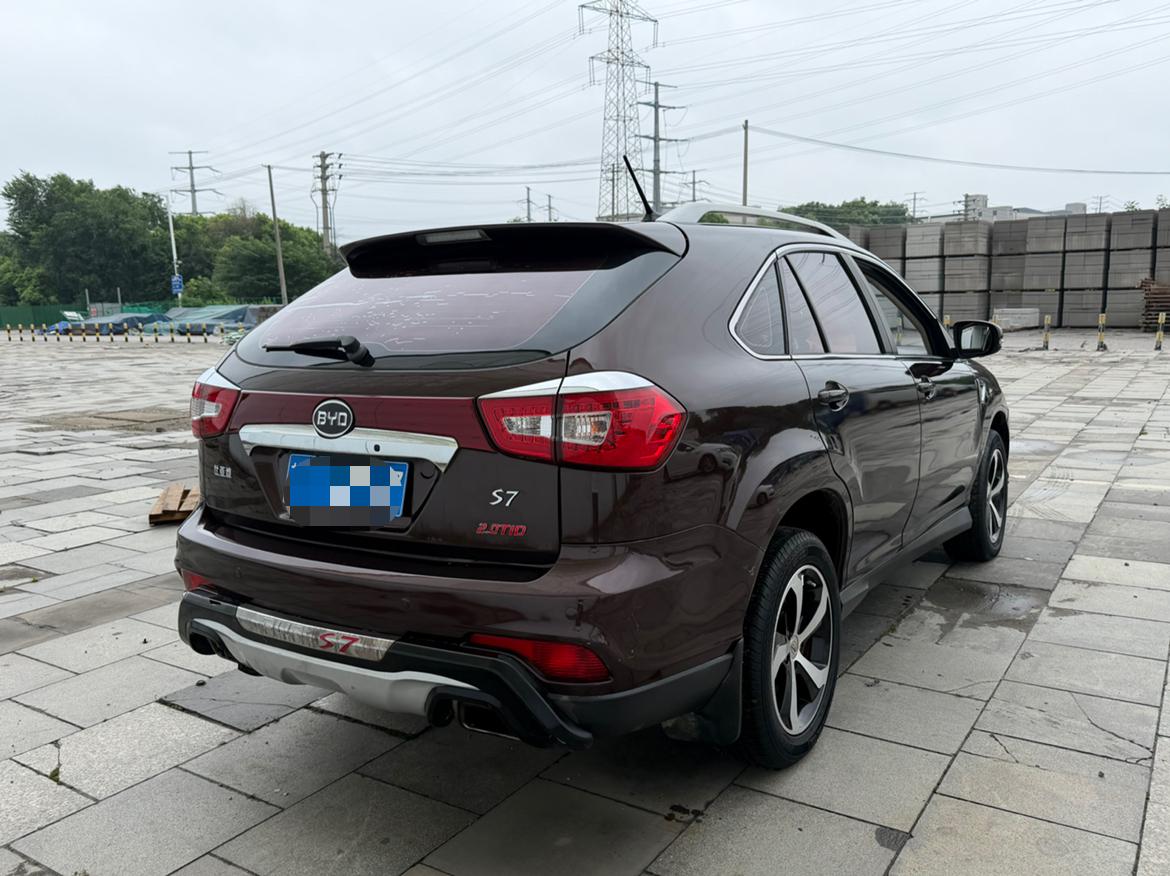 BYD S6 2015 thumb 4