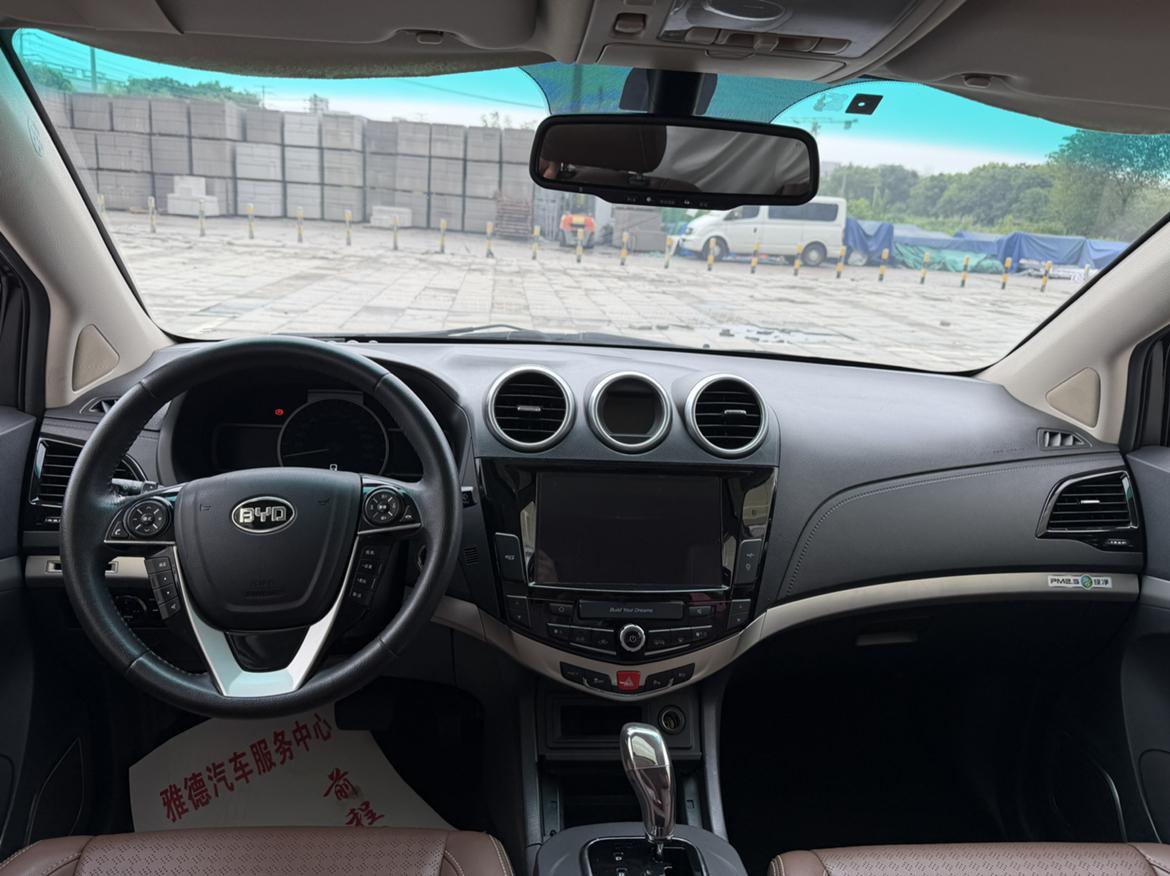 BYD S6 2015 thumb 7