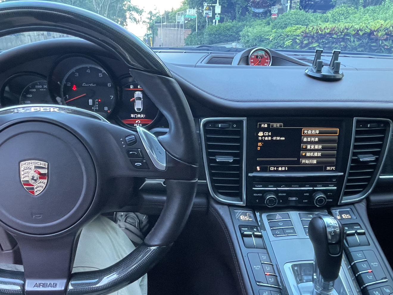 Porsche Panamera 2010 thumb 4
