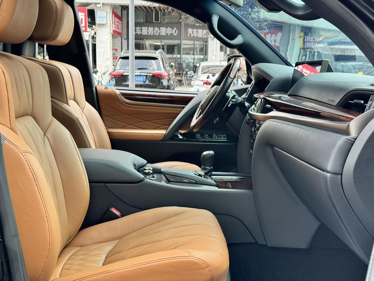 Lexus LX 2021 thumb 7