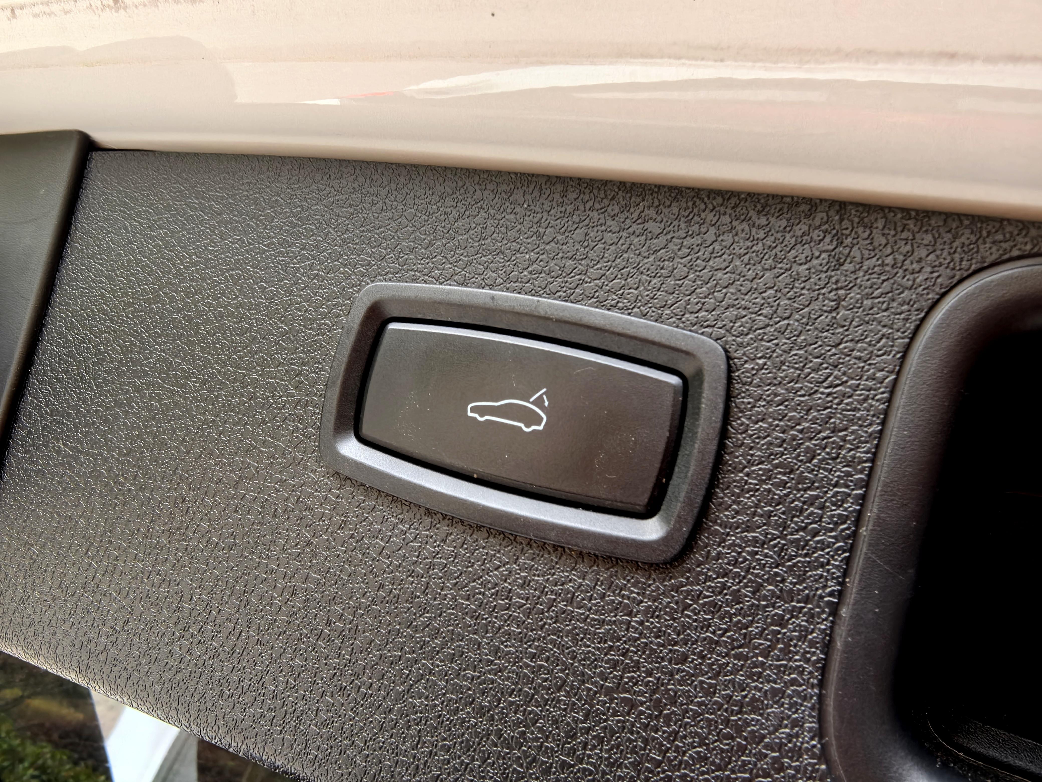 Porsche Macan 2014 thumb 5