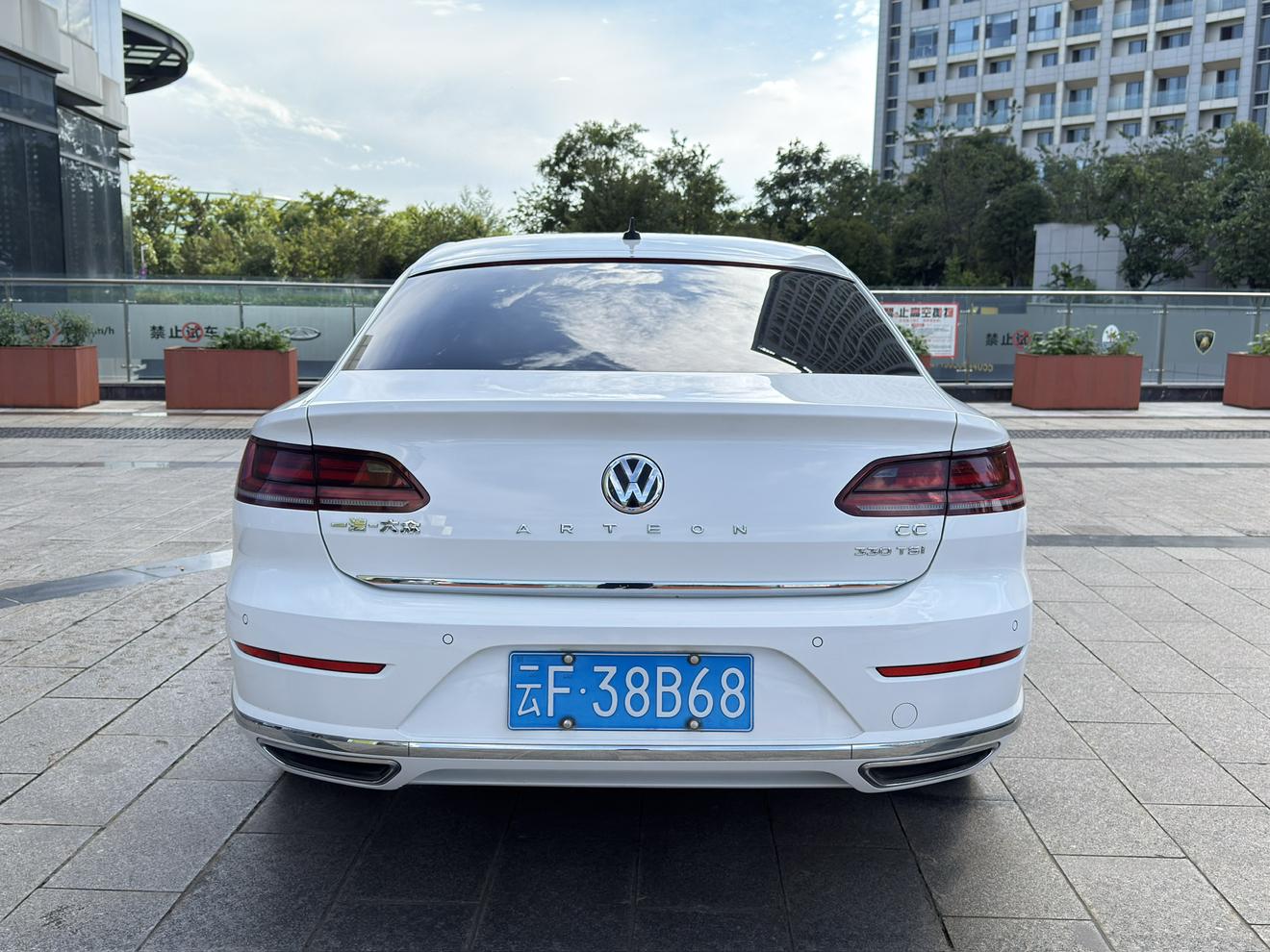 Volkswagen Arteon 2020 thumb 3