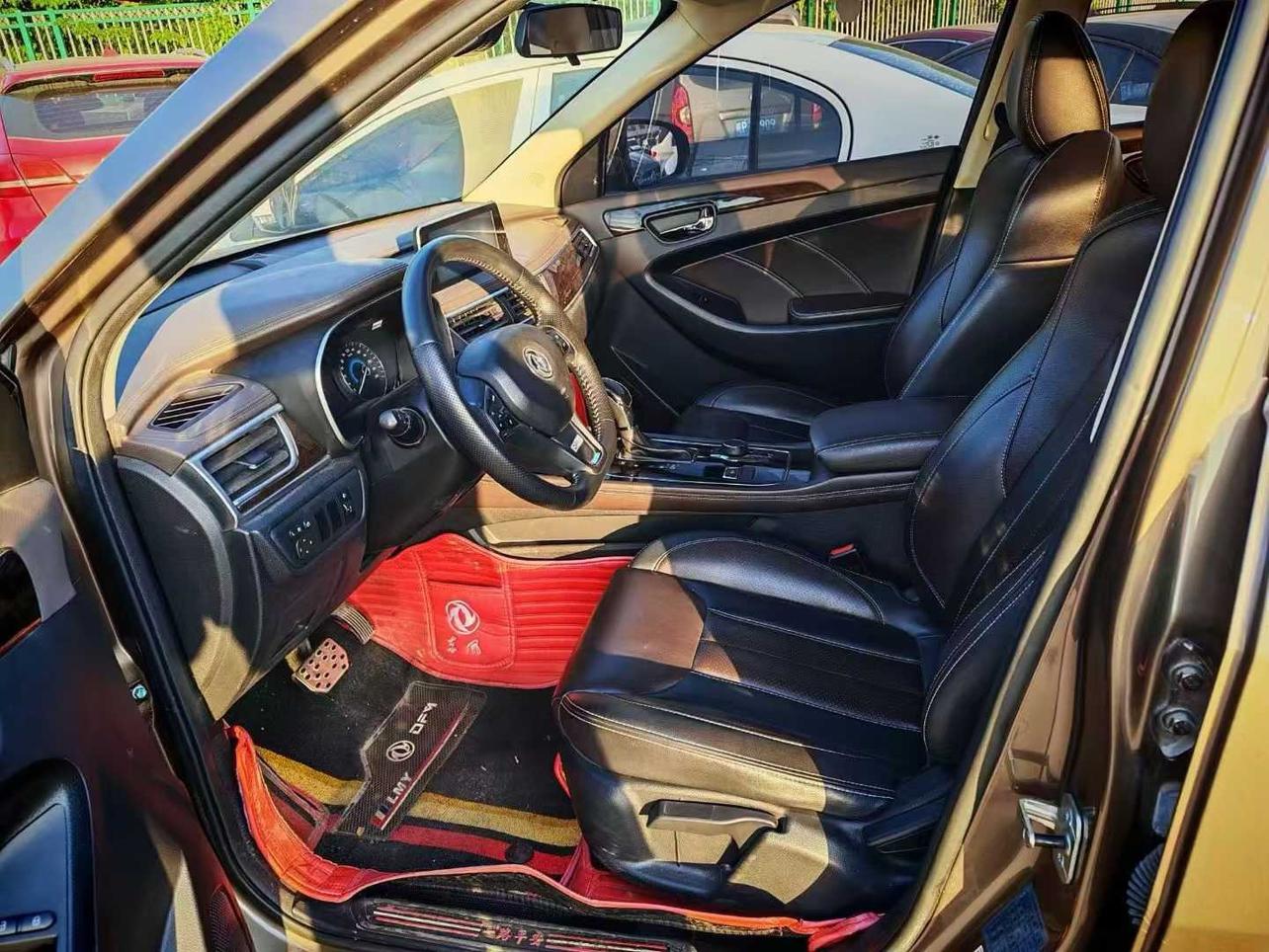 Dongfeng Fengon 580 2017 thumb 5