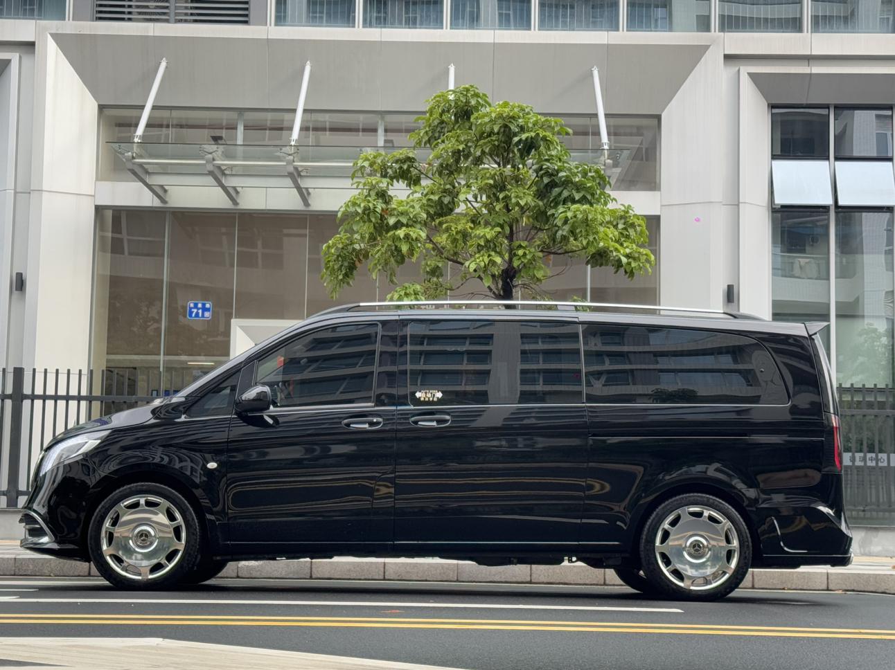 Mercedes-Benz Wei Ting 2018 thumb 10