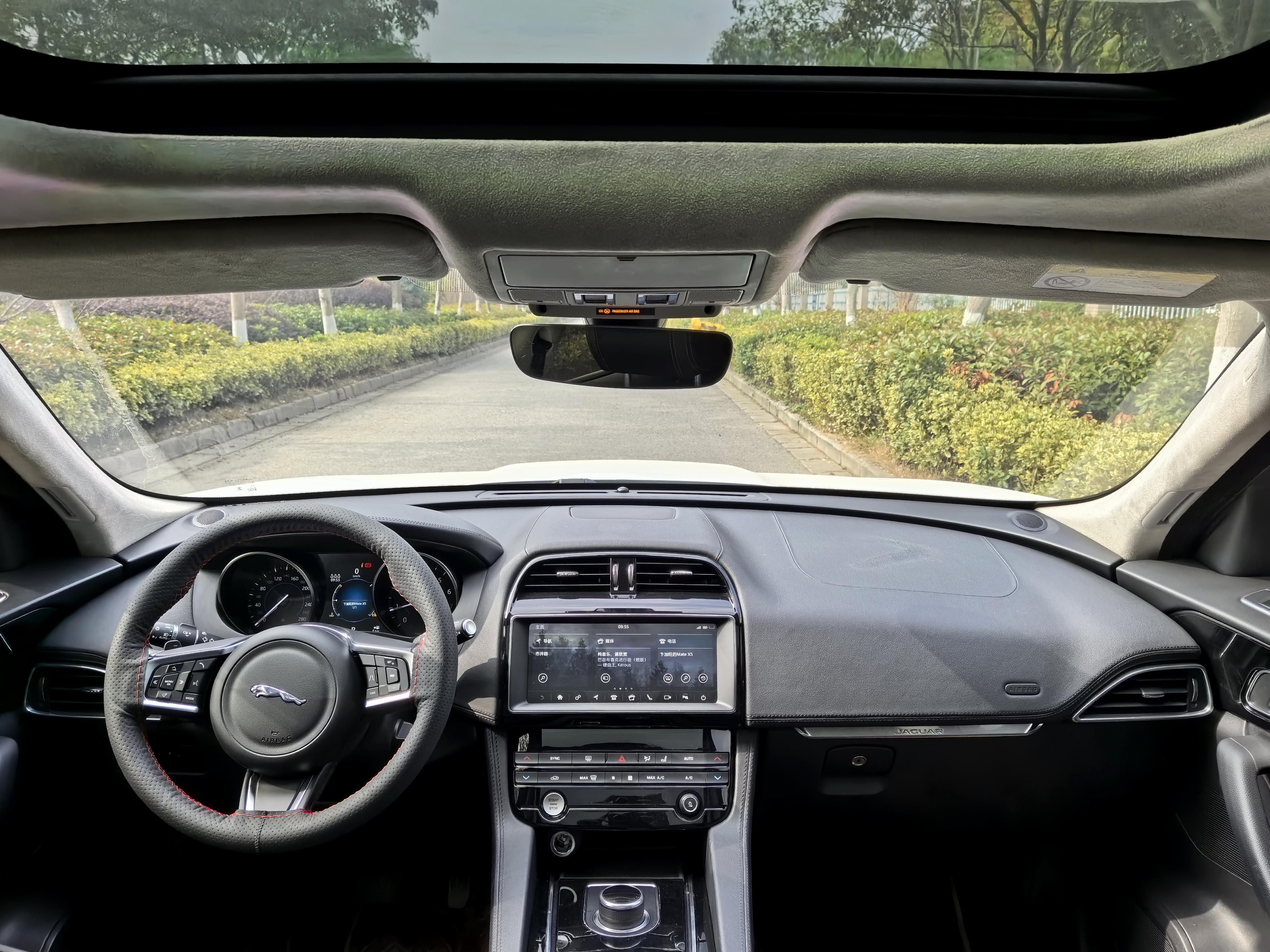 Jaguar F-Pace 2020 thumb 8