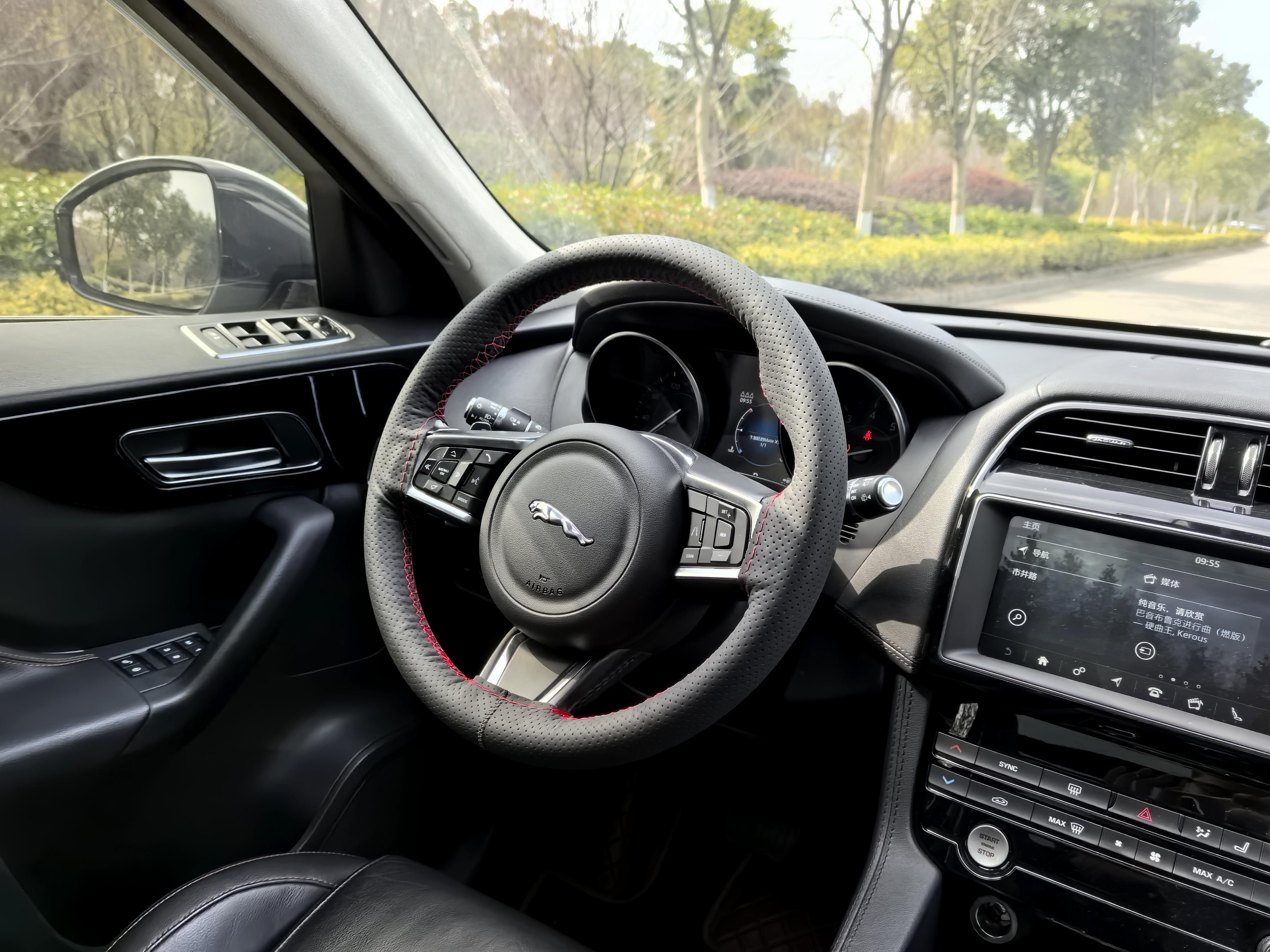 Jaguar F-Pace 2020 thumb 10