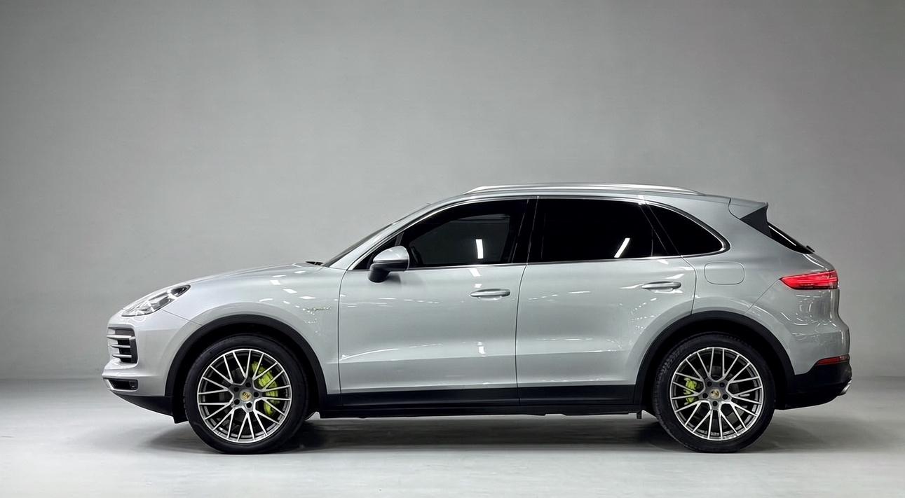 Porsche Cayenne 2020 thumb 11