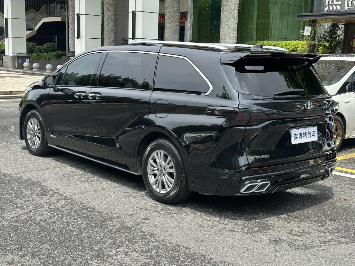Toyota Sienna 2021 thumb 2