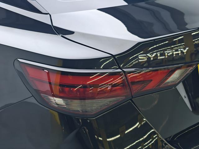 Nissan Sylphy 2022 thumb 11