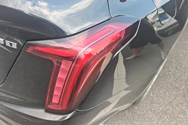 Cadillac CT5 2023 thumb 3