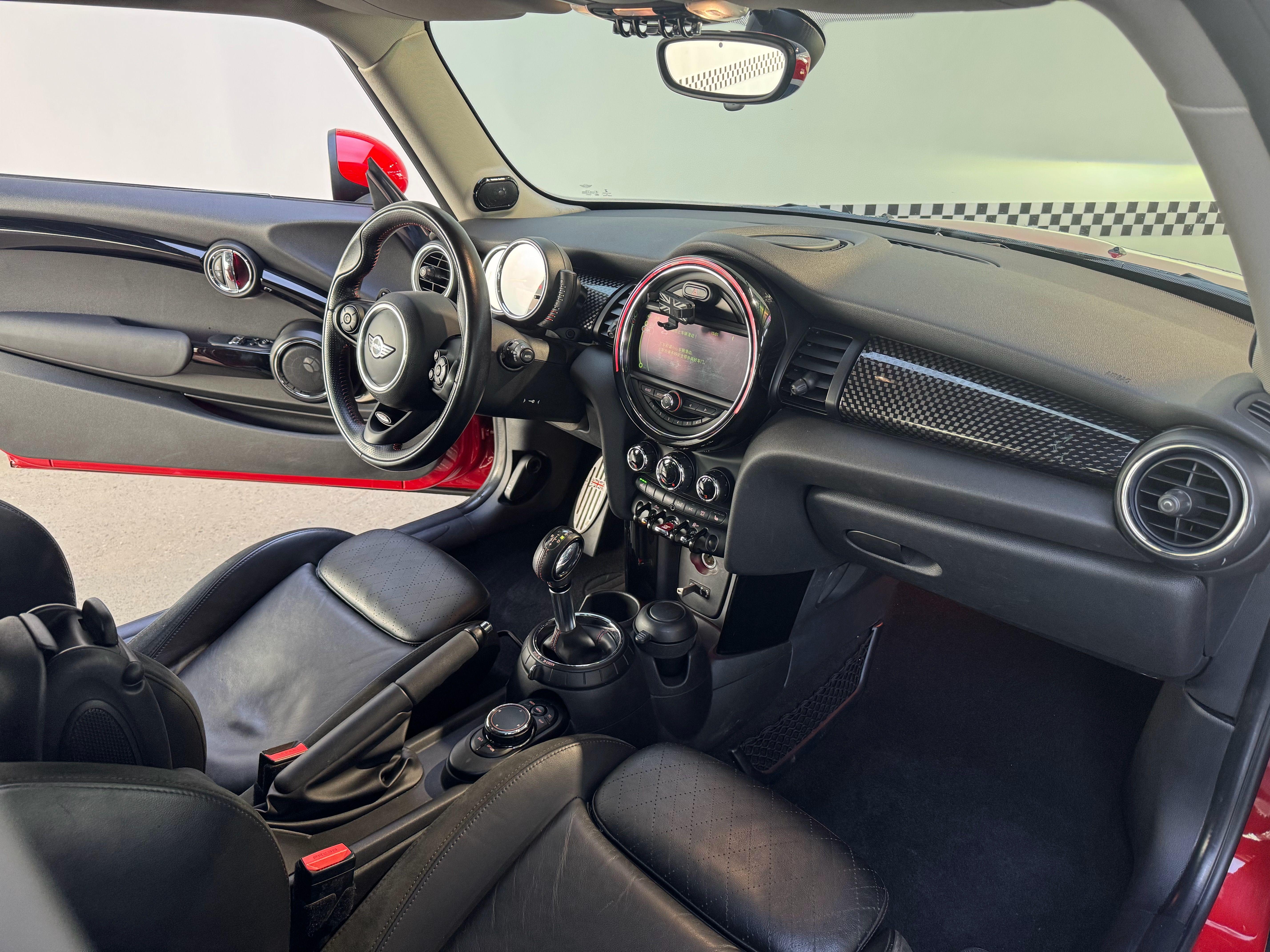 Mini Hatch 2014 thumb 6