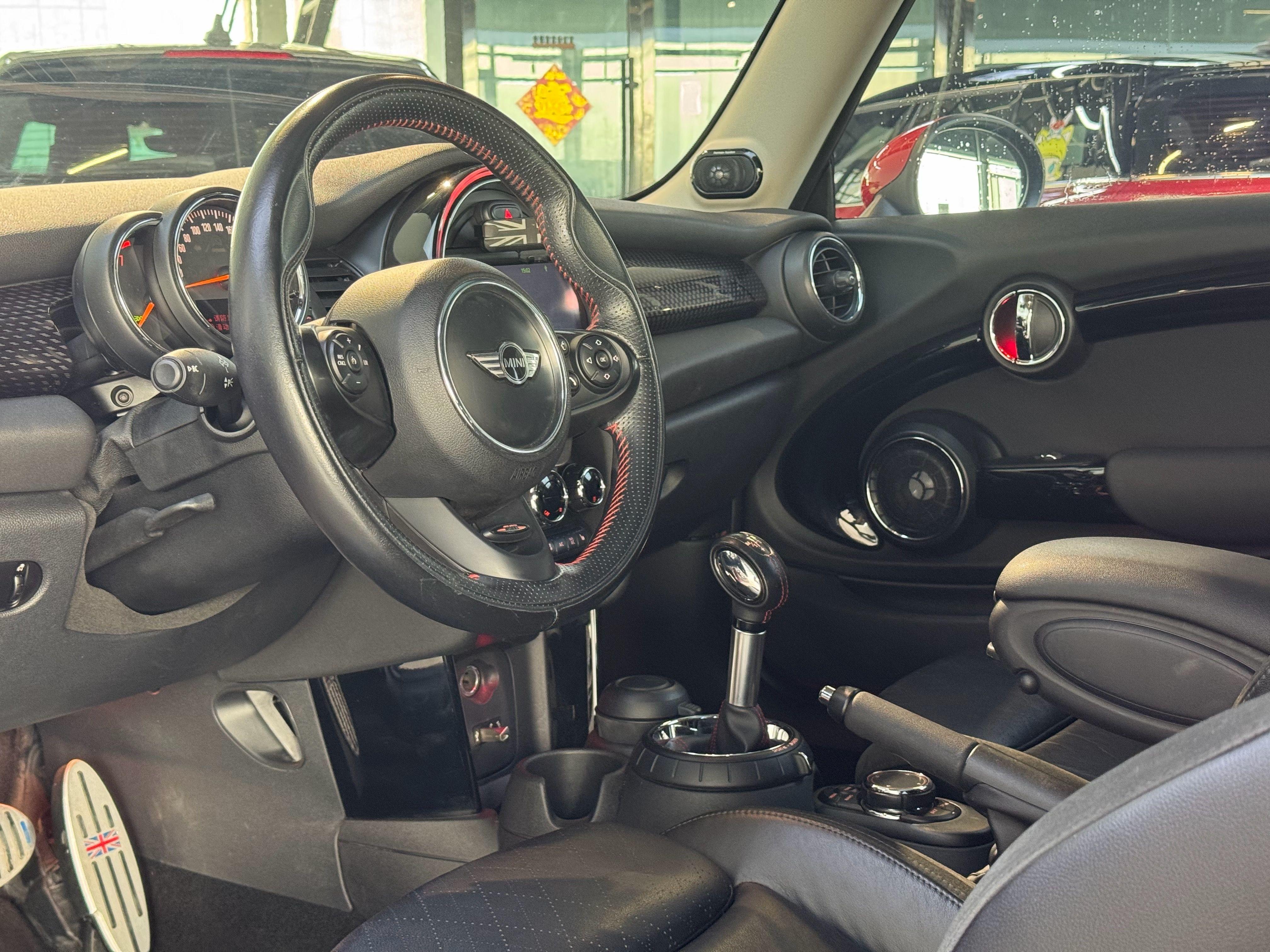 Mini Hatch 2014 thumb 8