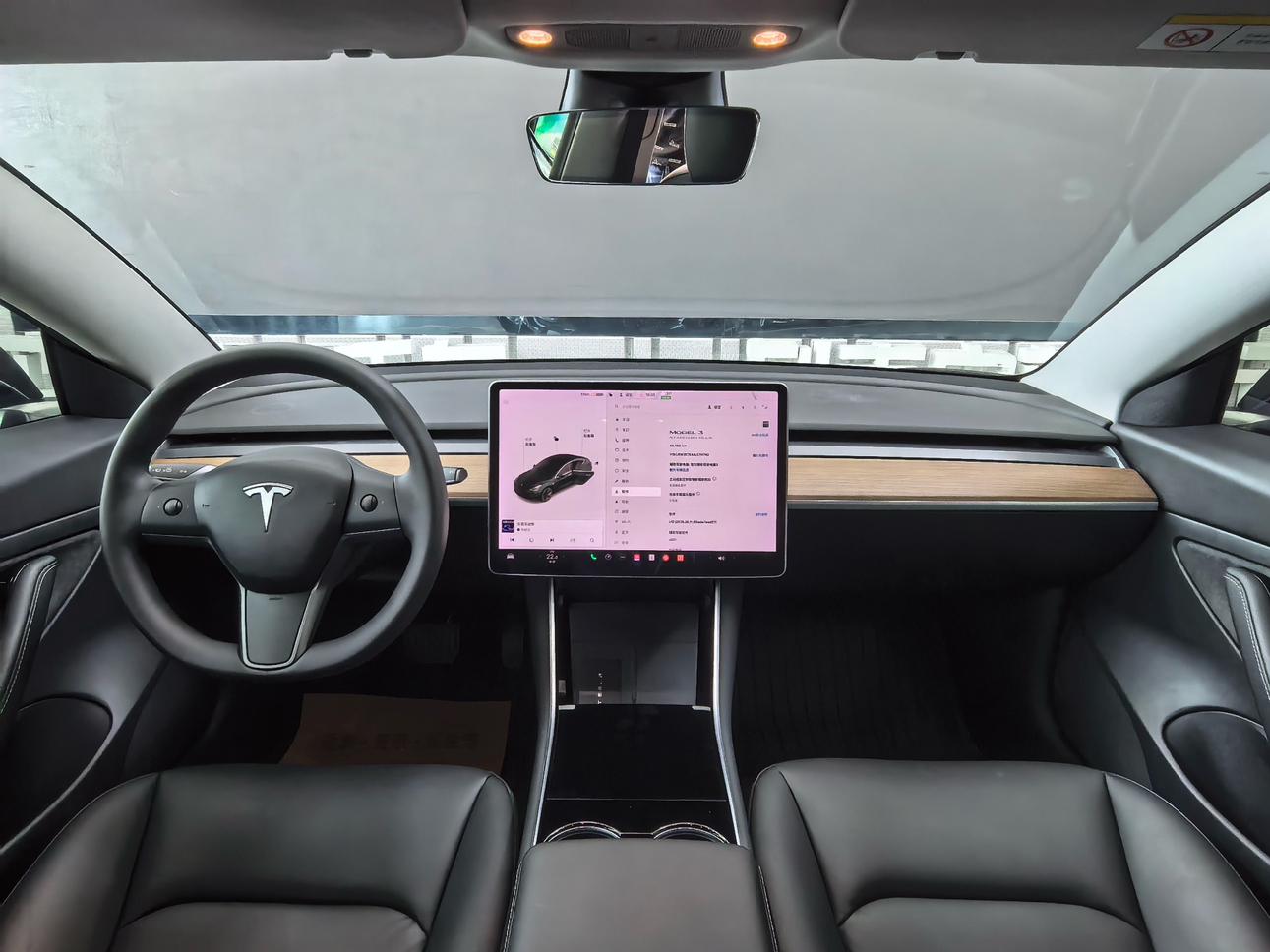 Tesla Model 3 2020 thumb 9
