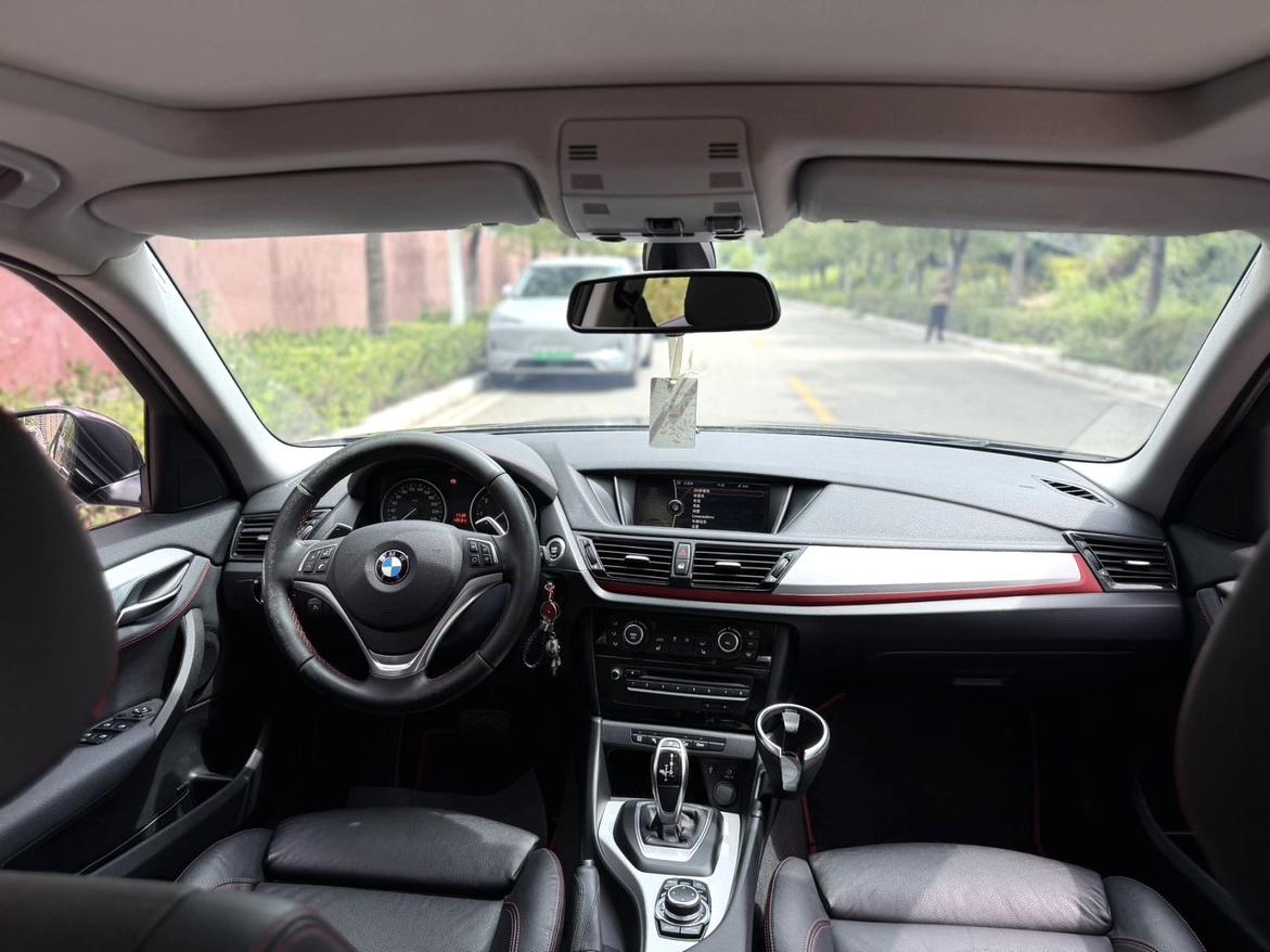 BMW X1 2014 thumb 5