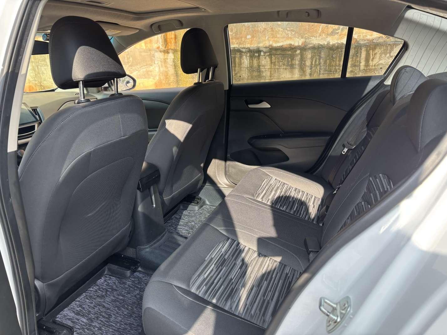 Chevrolet Cavalier 2019 thumb 7
