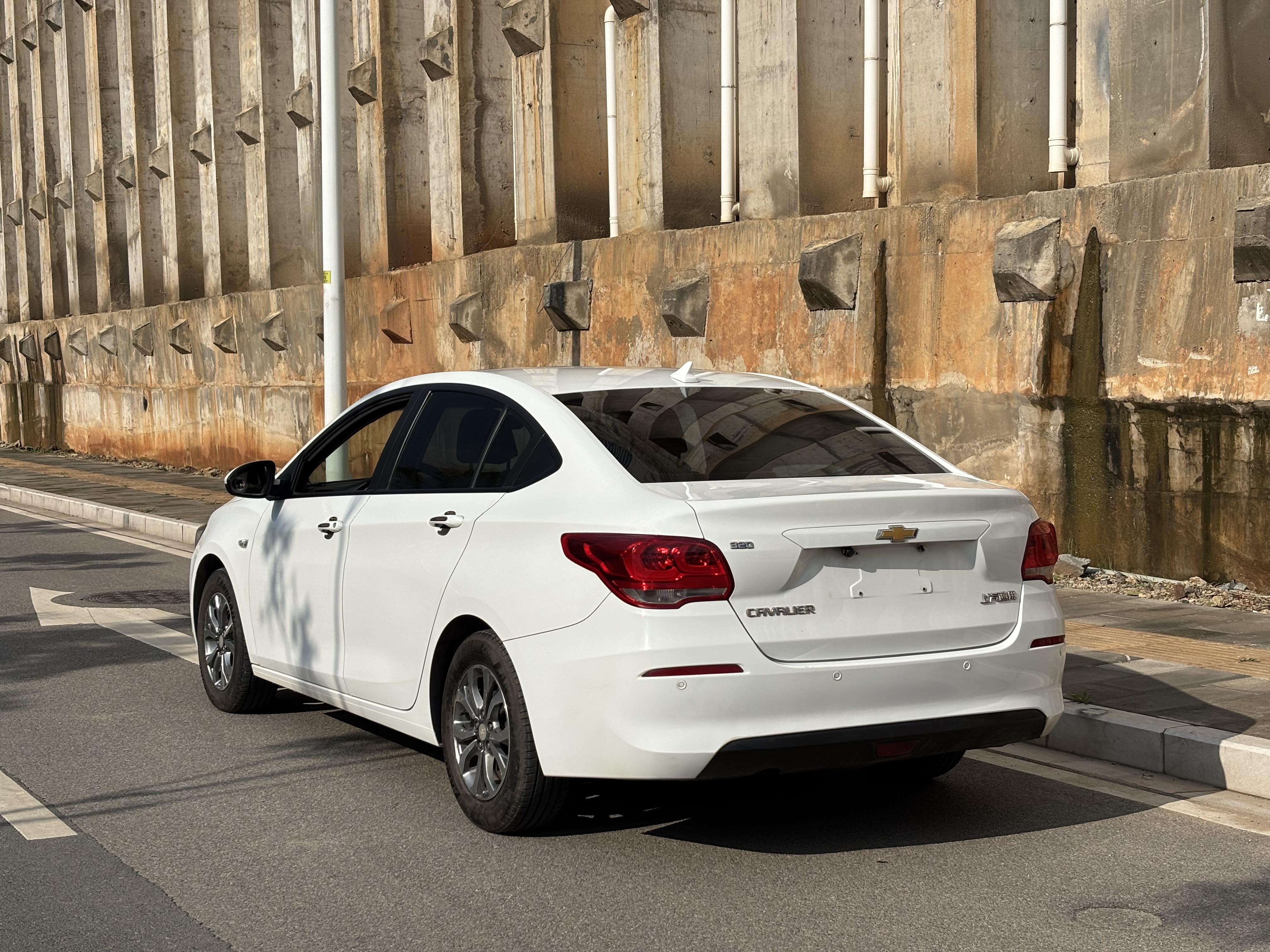 Chevrolet Cavalier 2019 thumb 11