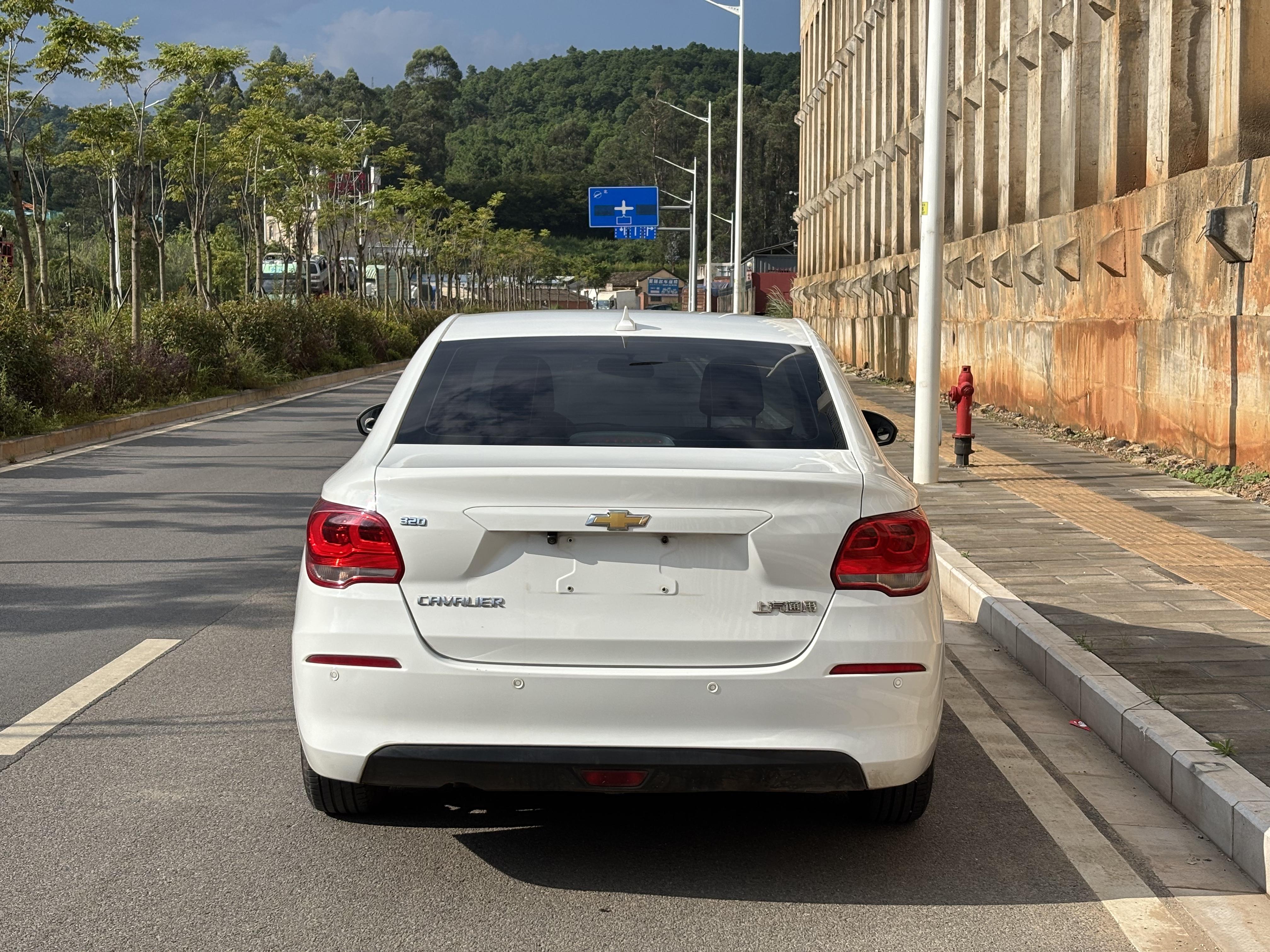 Chevrolet Cavalier 2019 thumb 12