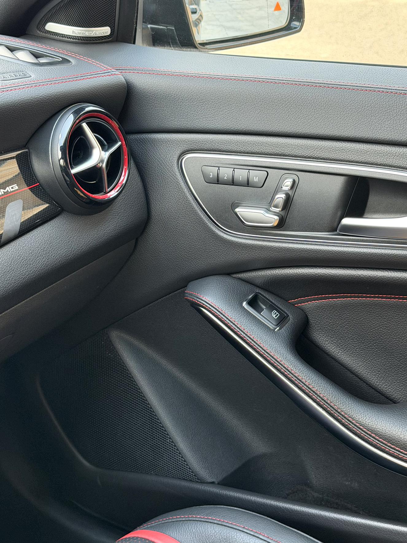 Mercedes-Benz CLA AMG 2017 thumb 10
