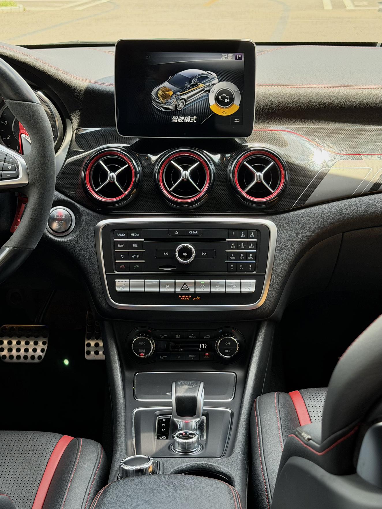 Mercedes-Benz CLA AMG 2017 thumb 11