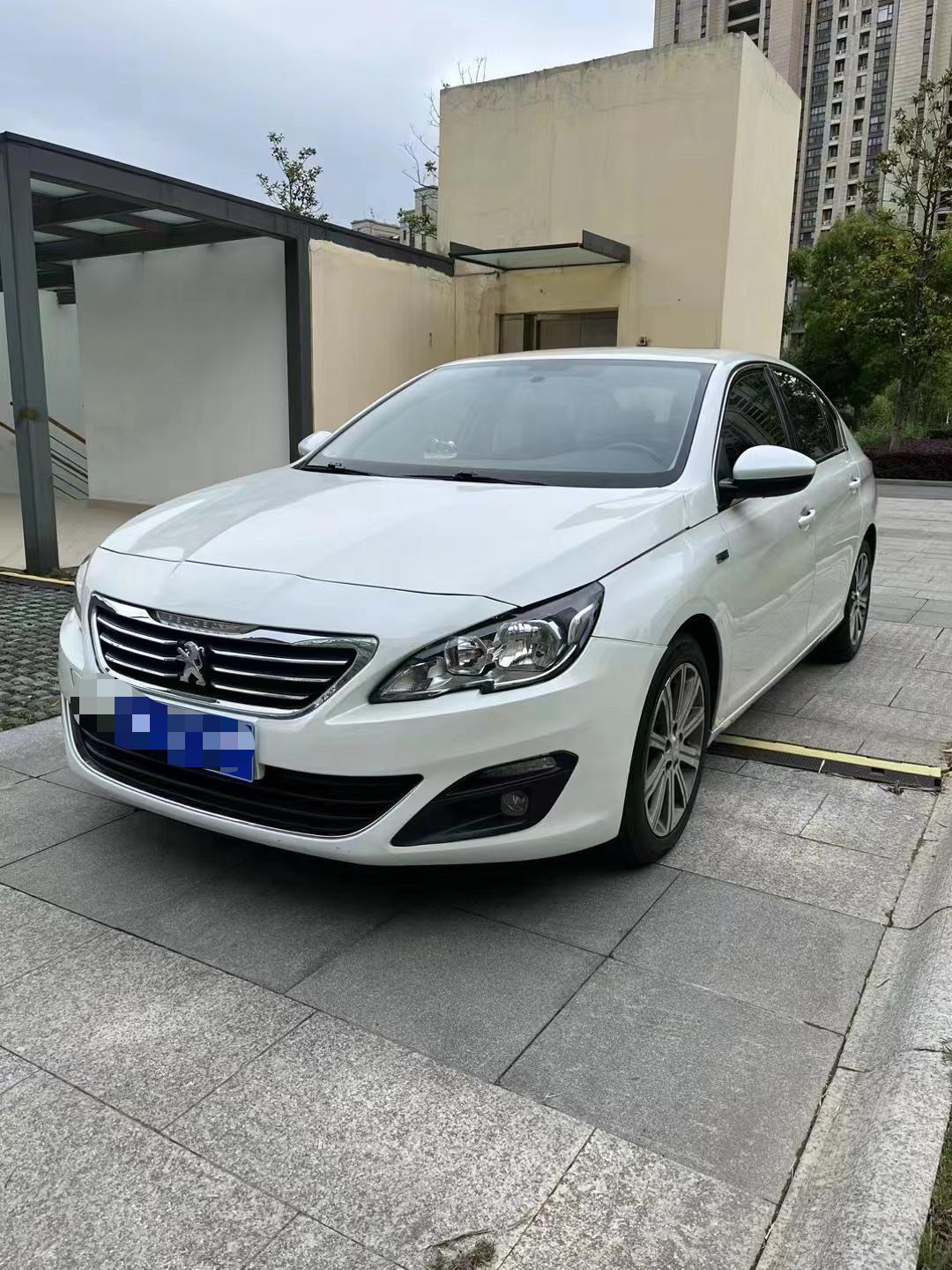 Peugeot 408 2014 thumb 8